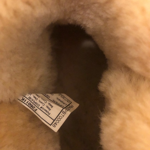 UGG mini bailey button shoes Size 4 Kids: Size 6 Womens balletcore athletic - Picture 11 of 11